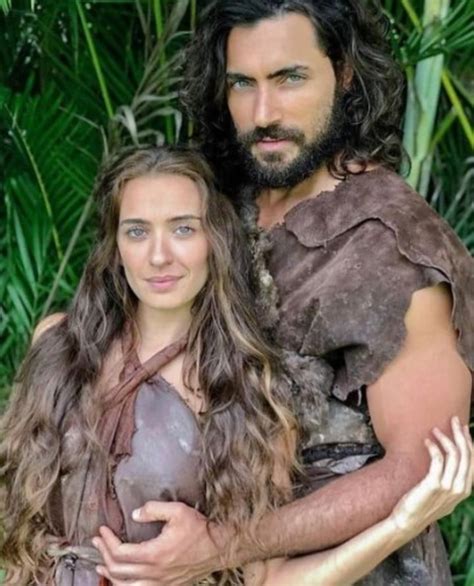 Las caras de Adán y Eva según Génesis la nueva tira brasileña de Telefe
