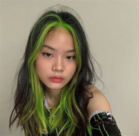 Green Hair Streaks Neon Green Hair Dark Green Hair Green Hair Colors Hair Dye Colors Hair