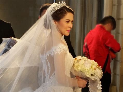 Closer Look Marian Rivera S P2 M Wedding Gown By Michael Cinco Gma News Online