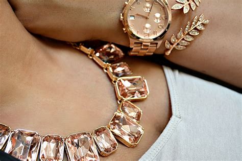 Rosegold pretties! | Fashionista jewelry, Chic jewelry, Jewelry