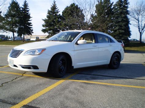 Chrysler 200 S Black Rims