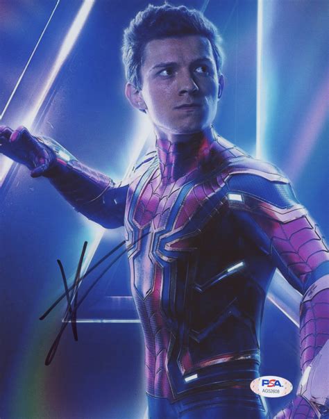 Tom Holland Signed Spider Man 8x10 Photo Psa Coa Pristine Auction