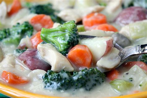 With the convenience of boneless, skinless chicken thighs, you can have your dinner cooked in right about an hour, start to finish! Easy Chicken Stew recipe from Jenny Jones | Jenny Can Cook
