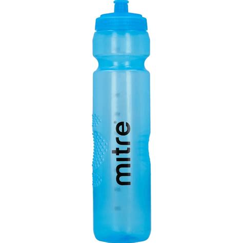 These 1litre water bottle come with enticing usability features. Mitre Sports Water Bottle 1 Litre Blue