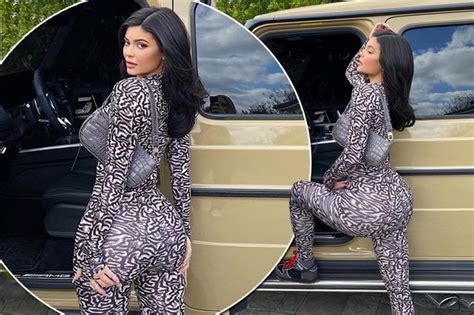 Kylie Jenner Oozes Sex Appeal As She Teases Her Famously Peachy Bum For Saucy Snap Irish