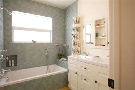 As the alcove bathtub is seen as the mainstay or standard bathtub model, many are outfitted with a shower, blending the form and functionality of a shower with the. Tub/shower bench with an alcove tub installation