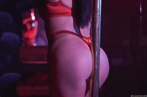 Angela White Drops Red Dress And Fucks Some Girl 11 Photos