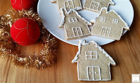 Ecco come si prepara la pasta frolla alla mandorle che viene utilizzata per fare i biscotti o le crostate. Biscotti natalizi di frolla alle mandorle - Meraviglie in ...