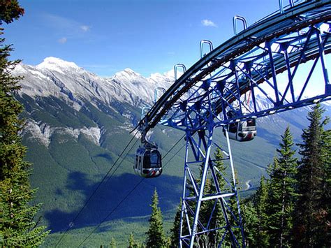 The banff gondola offers a year round way for visitors to see breathtaking panoramic views of the surrounding mountains, the bow valley and the town of banff. Discover Banff, Alberta | A Good Nite's Rest
