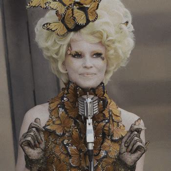 Capitol Couture 4 looks nuevos de La evolución de Effie Trinket