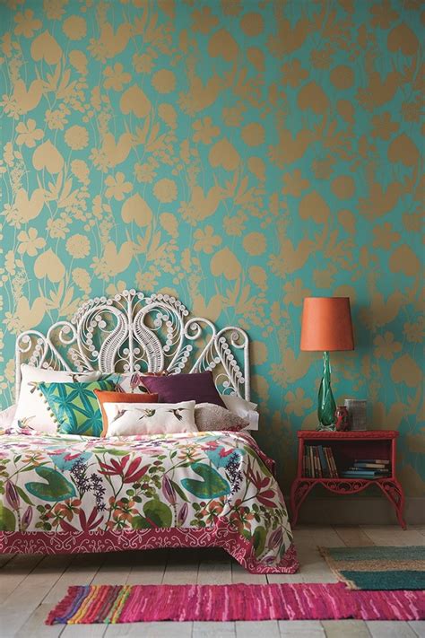 11 Awesome Bedroom Wallpaper Ideas