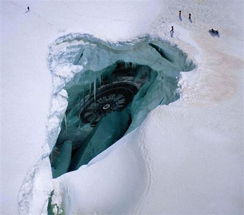 Spaceship Found By Scientist In Antarctic Picture From Movie The