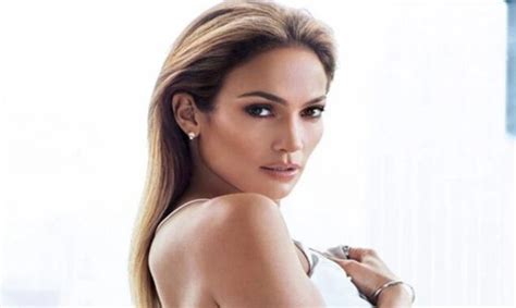 Jennifer Lopez Shares Her Skin Care Regimen Bol News