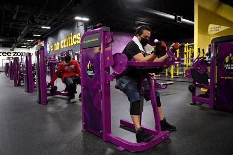 Why Planet Fitness Hasnt Raised Its 10 Monthly Gym Price In 30 Years Kvia