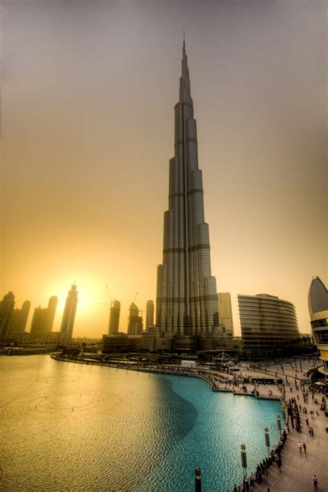 World Two Most Famous Tourist Attractions In Dubai - YourAmazingPlaces.com
