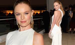 Kate Bosworth Is Stunning In Low Cut One Sleeved White Gown At Hammer Museum Gala Daily Mail