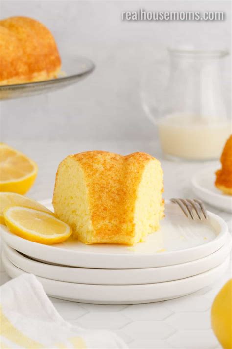 3 Ingredient Weight Watchers Lemon Cake ⋆ Real Housemoms