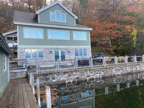 French Mountain Cove A Waterfront Vacation Rental In Lake George Ny