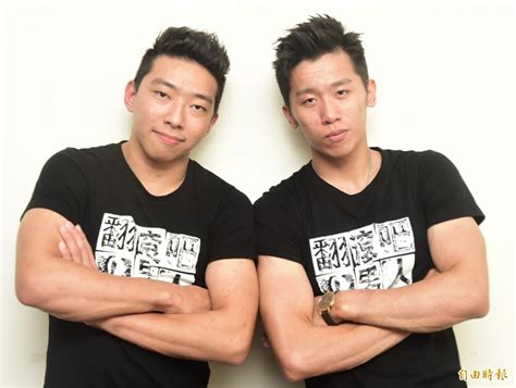 Jul 01, 2021 · 賢學思政表示，發言人黃沅琳在旺角港鐵站外，近雅蘭中心位置被警方被捕。 黃沅琳下午手持宣傳單張，與另外3人在港鐵站外被大批警員以膠帶包圍截查，其後4人被帶上警車。 （專訪）金牌李智凱臉臭1年 黃克強死亡邊緣痛哭3回 - 自由娛樂