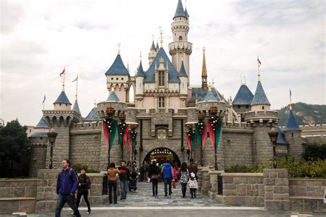 Celebrate 15 years of magical dreams! Disneyland Hong Kong castle - Destination Specialists ...