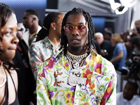 In 2014, migos signed a recording deal with 300 entertainment and later released their debut album, young rich nation , under the label. Who's Offset Migos? Bio: Net Worth, Girlfriend, Kids, Son ...