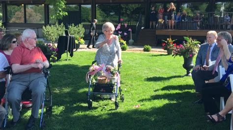 May 21, 2019 · once the flowers open fully, the flowers are still edible, they're just trickier to use. 92-Year-Old Grandma Wows Guests as Flower Girl in Wedding ...