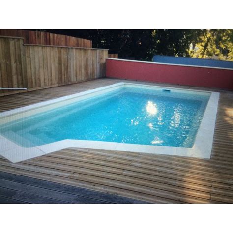 Piscines ibiza est un expert en piscine coques en polyester. bache piscine ibiza