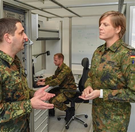 Bundeswehr Wie Eine Transsexuelle Karriere Macht Welt