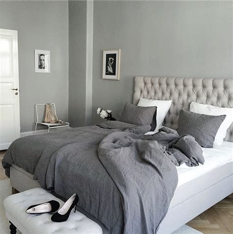 Transform Your Bedroom With Stunning Grey And White Bedroom Ideas