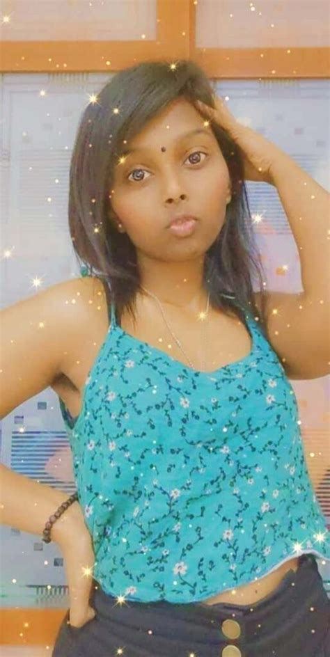 Desi Tamil Horny Girl Dress Strip Nude Selfie Fav Bees