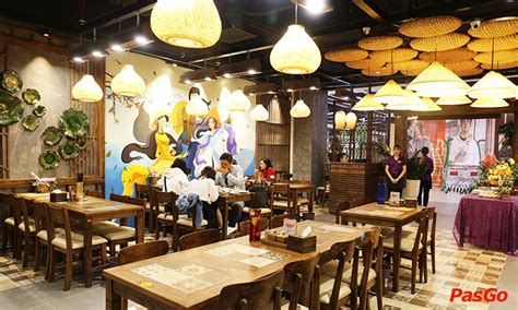 Kiểm tra kỹ việc đóng, ngắt thiết bị điện nước trước khi niêm phong. Nhà hàng Nét Huế - Big C Thăng Long | Ẩm thực Huế