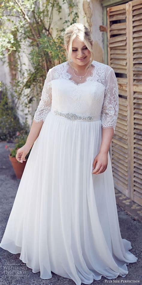 Long sleeves appliques plus size wedding dress 2019. 34 Jaw-Dropping Plus Size Wedding Dresses - Weddingomania
