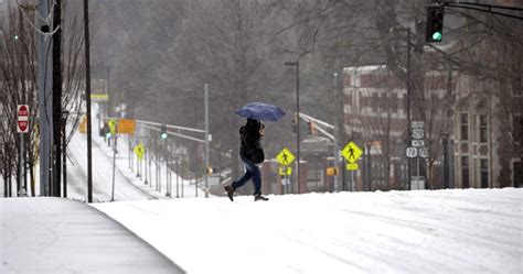 Winter Storm Brings Snow Freezing Rain And Power Outages To Southern