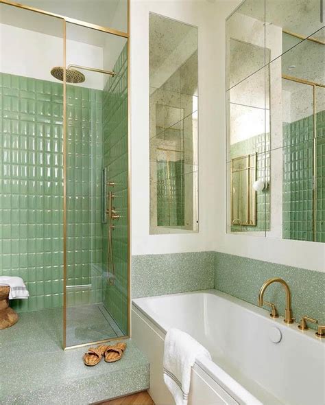 10 Stunning Green Bathroom Decor Ideas