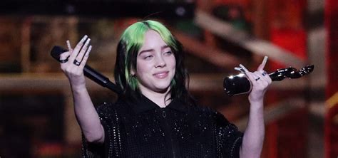 Billie Eilish Absolutely Nailed Her First Performance Of New Bond Song