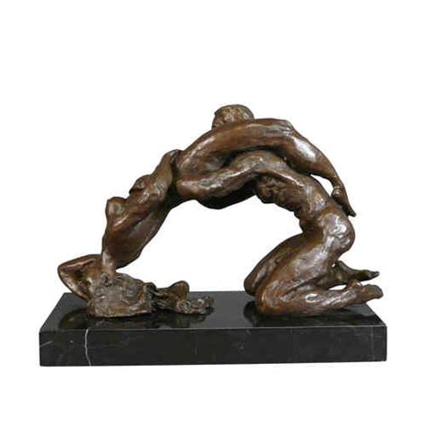 Statue En Bronze érotique Un Homme Et Une Femme Faisant Lamour