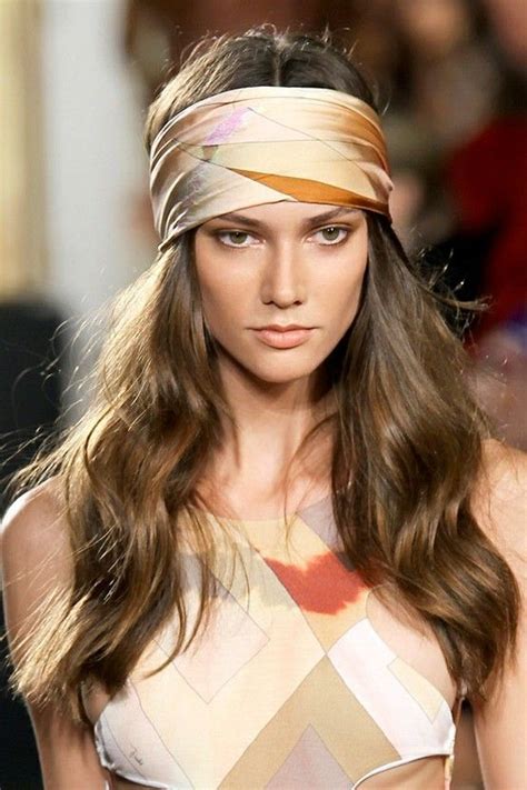 Top 10 Easy Hairstyles You Could Make Within 30mins In 2020 Scarf