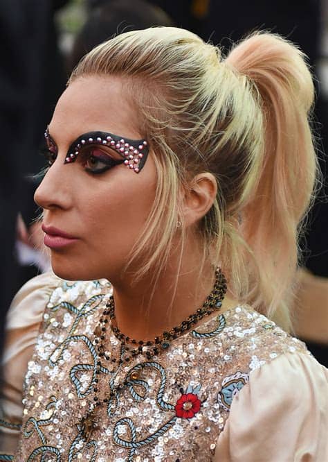 This weekend, lady gaga was seen in mexico at the wedding of her makeup artist and best friend, sarah tanno. Lady Gaga Ponytail - Lady Gaga Looks - StyleBistro