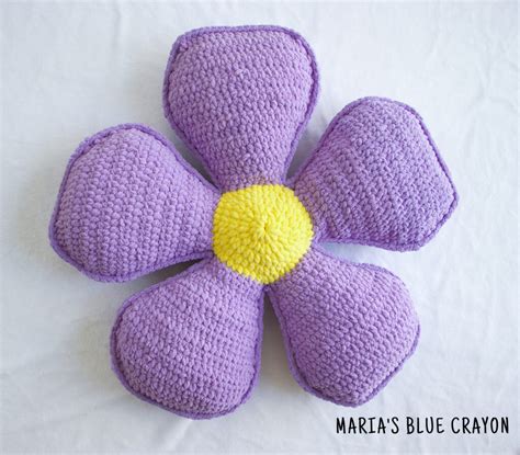 Crochet Flower Pillow Pattern Marias Blue Crayon