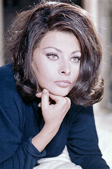 La Dolce Vita The Best Vintage Photos Of Sophia Loren Elle Com Sofia