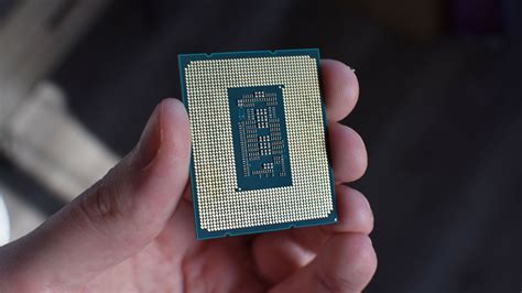 Cpu And Gpu Stock Still In Trouble As Intel Ceo Warns Of Chip Shortages