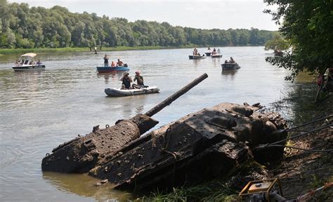 Ww2 Russian T34 Tank Pulled Out Of The River Don July 2016 Rpics