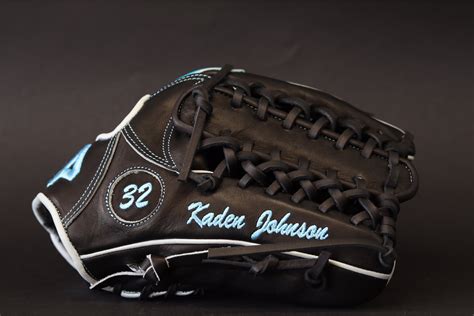 44 Baseball Softball Gloves On Twitter Fresh Black White Sky