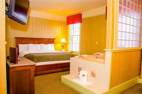 Get discounted rates on hotel reservations in orange county, california with hotels.com. Eureka Springs, Arkansas Lodging - The 1886 Crescent Hotel ...