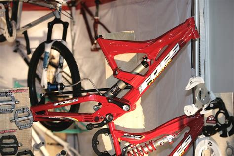 Enlarge your sphere of influence through military campaigns and skillful dealings. FOES