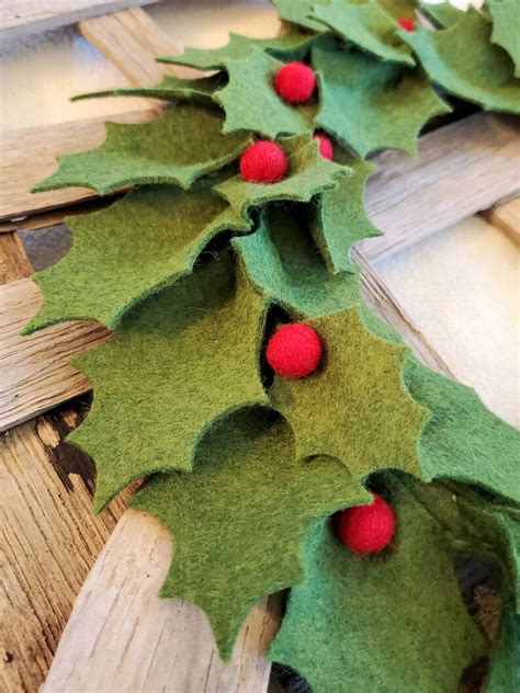 Felt Holly Wreath Small Christmas Wreath Holly Candle Ring Etsy