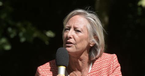 Dimanche, le premier ministre jean castex avait annoncé que sophie cluzel «et des représentants de la majorité parlementaire vont intégrer le dispositif conduit» par renaud muselier, l'actuel président. Sophie Cluzel, secrétaire d'état chargée des personnes ...