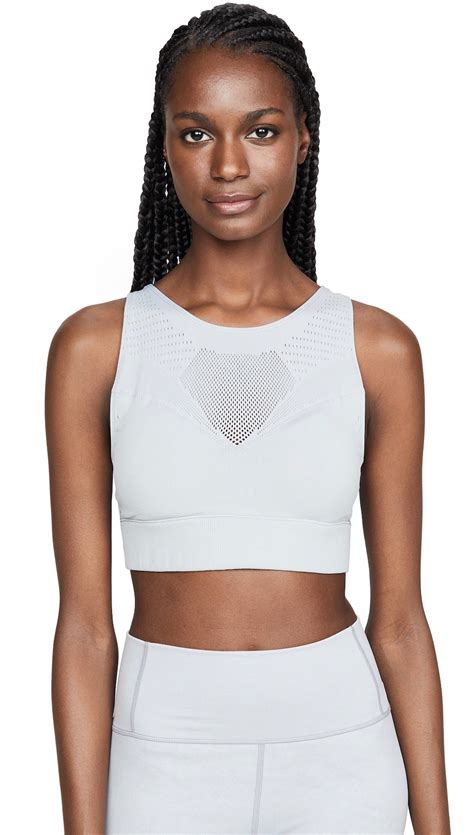 13 Sports Bras for Big Busts That Are Functional AND ...
