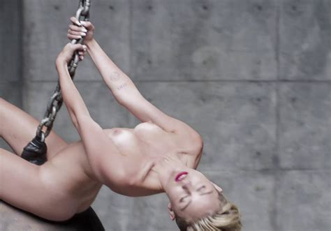 Miley Cyrus Nude Wrecking Ball Outtakes Leaked Xxx Fake