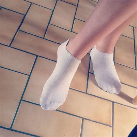 Pin Auf Girls In Socks